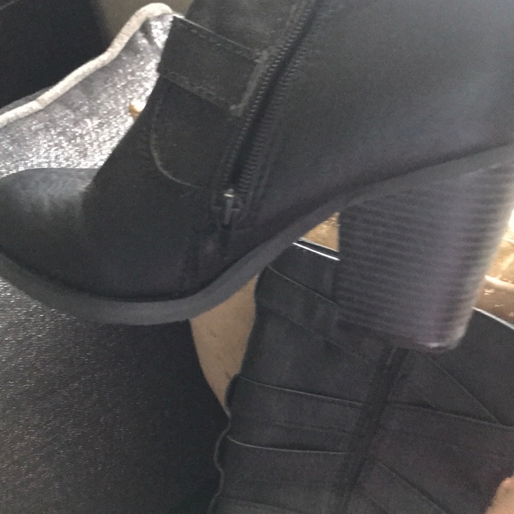 Boot - Picture 5 of 5